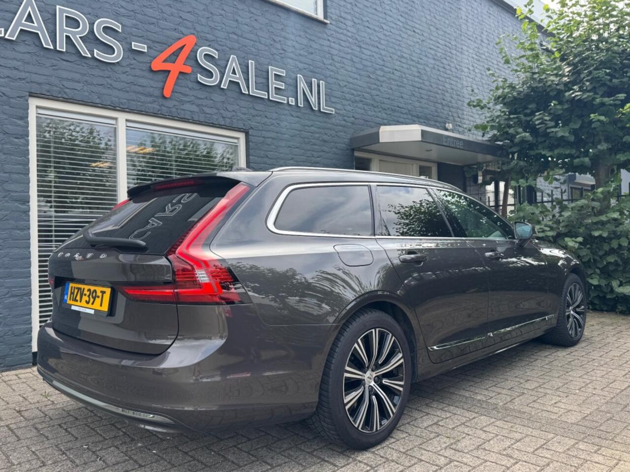 Volvo V90 2.0 T-6 Recharge 340pk AWD Inscription + Leder + 360 Camera + Nav + 18 inch Lmv - Nw type 2021!