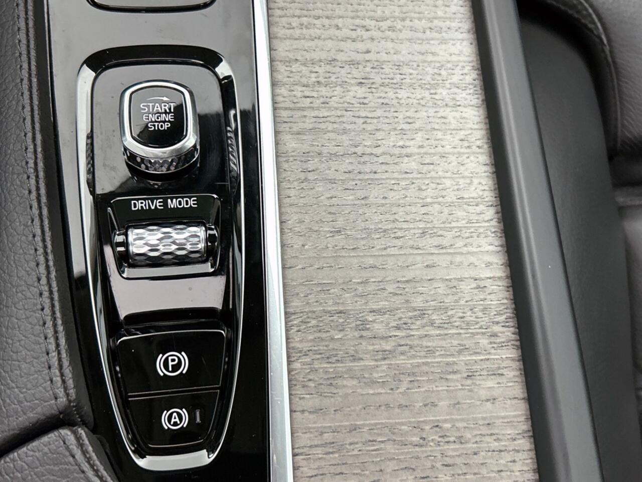 Volvo V90 B4 Inscription | Panoramadak | 360º Camera | Trekhaak |