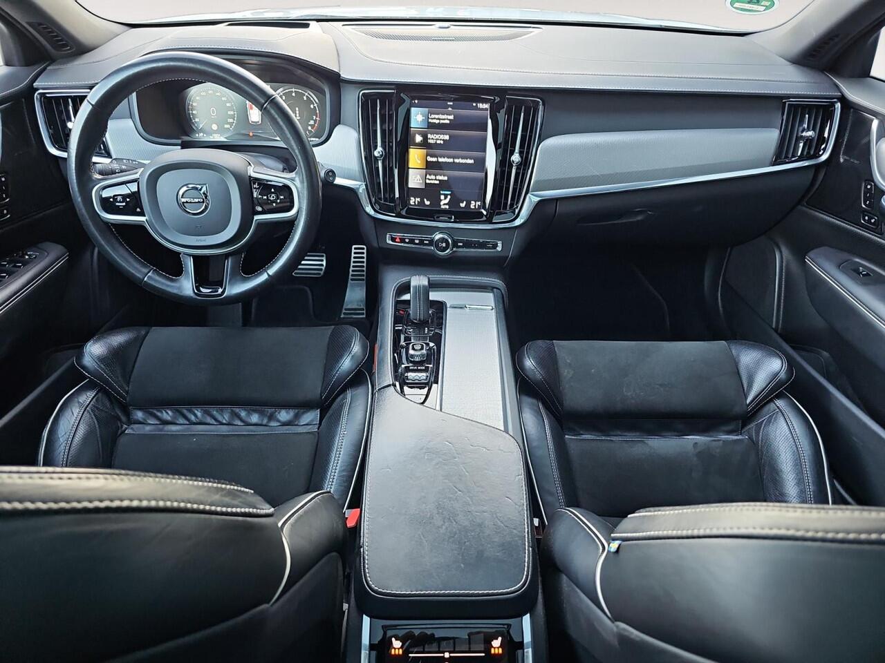 Volvo V90 2.0 B4 R-Design | Trekhaak | Panoramadak | 360 graden camera | Harman/Kardon |