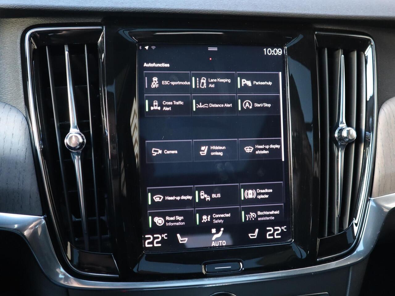 Volvo V90 Cross Country 2.0 B5 AWD Pro | Schuifdak | Trekhaak