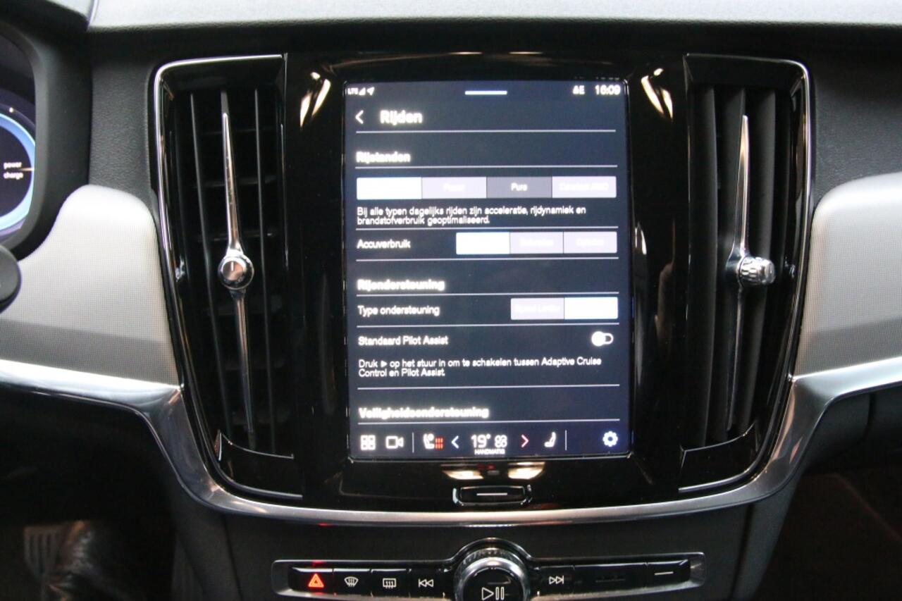 Volvo V90 2.0 T8 AWD Inscript.