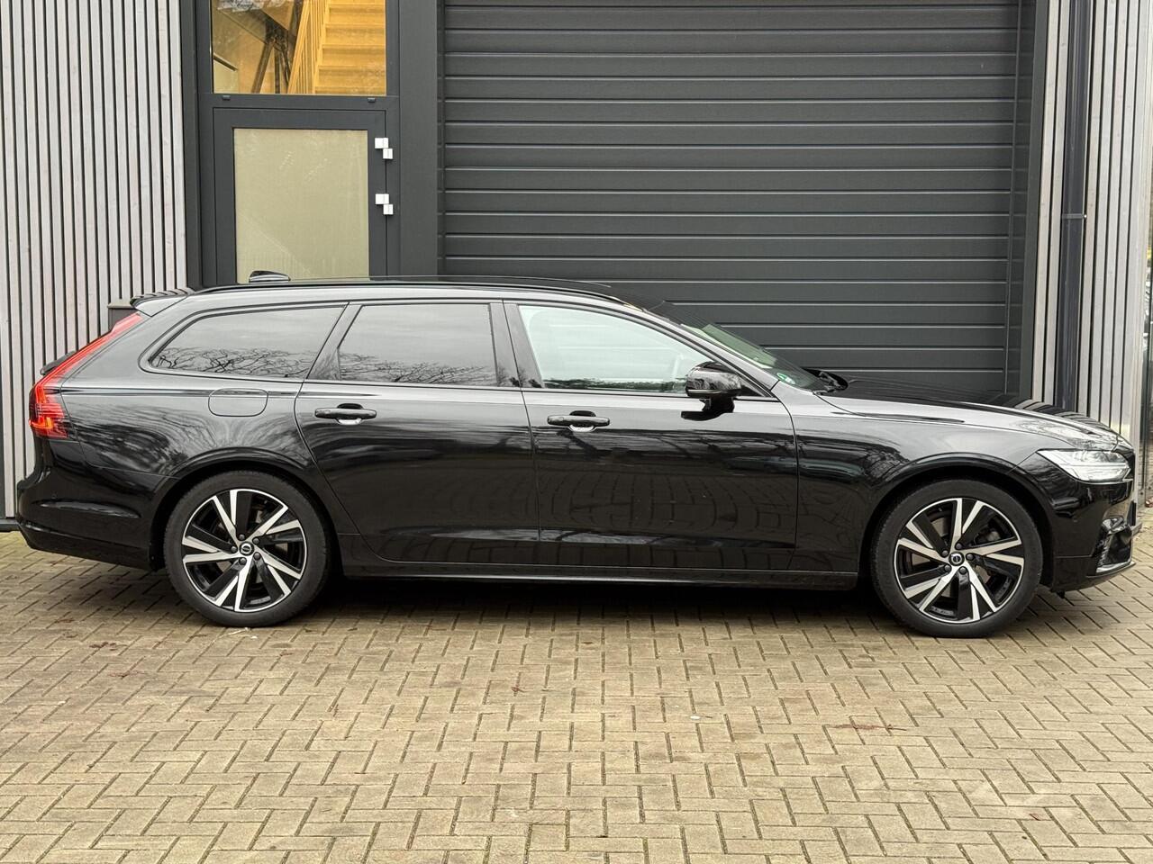 Volvo V90 2.0 T6 Plug-in hybrid AWD Essential Bright