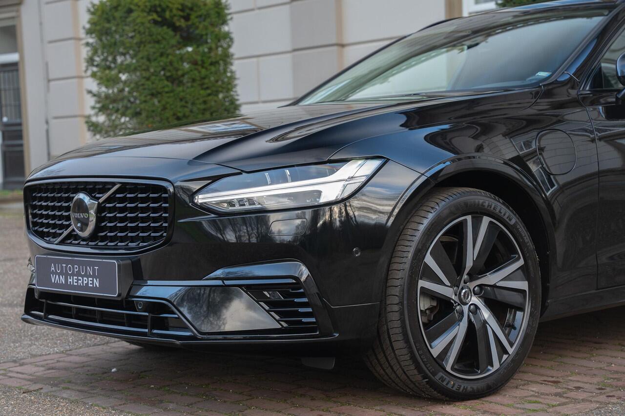 Volvo V90 2.0 T8 Plug-in hybrid AWD Ultimate Dark 455 PK TREKHAAK | PANO | MASSAGE | 360 CAM | STOELVENTILATIE