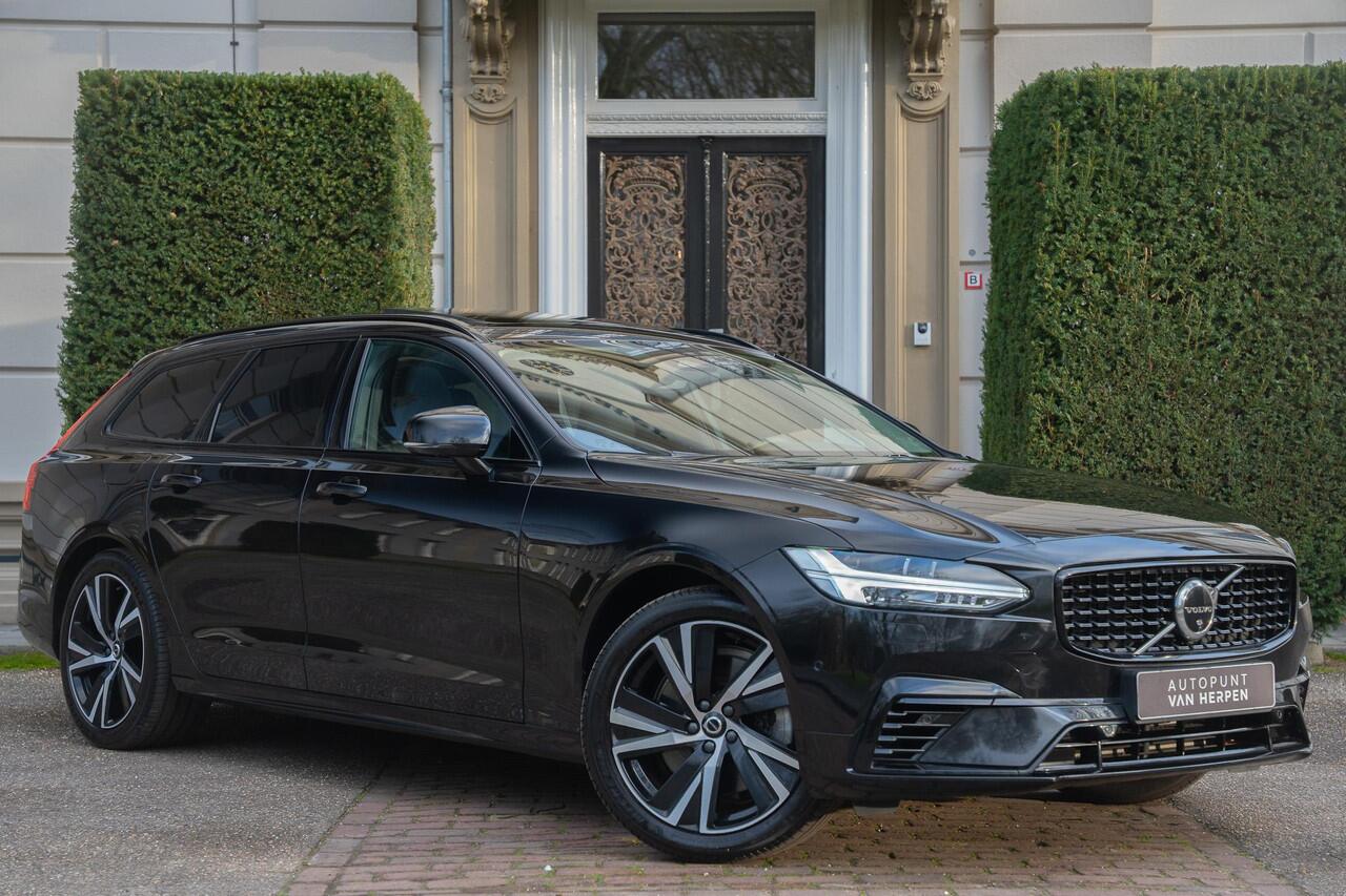 Volvo V90 2.0 T8 Plug-in hybrid AWD Ultimate Dark 455 PK TREKHAAK | PANO | MASSAGE | 360 CAM | STOELVENTILATIE