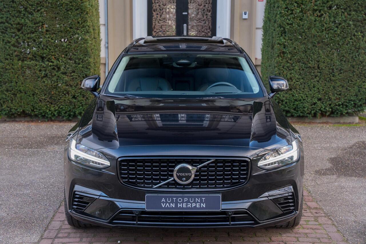 Volvo V90 2.0 T8 Plug-in hybrid AWD Ultimate Dark 455 PK TREKHAAK | PANO | MASSAGE | 360 CAM | STOELVENTILATIE