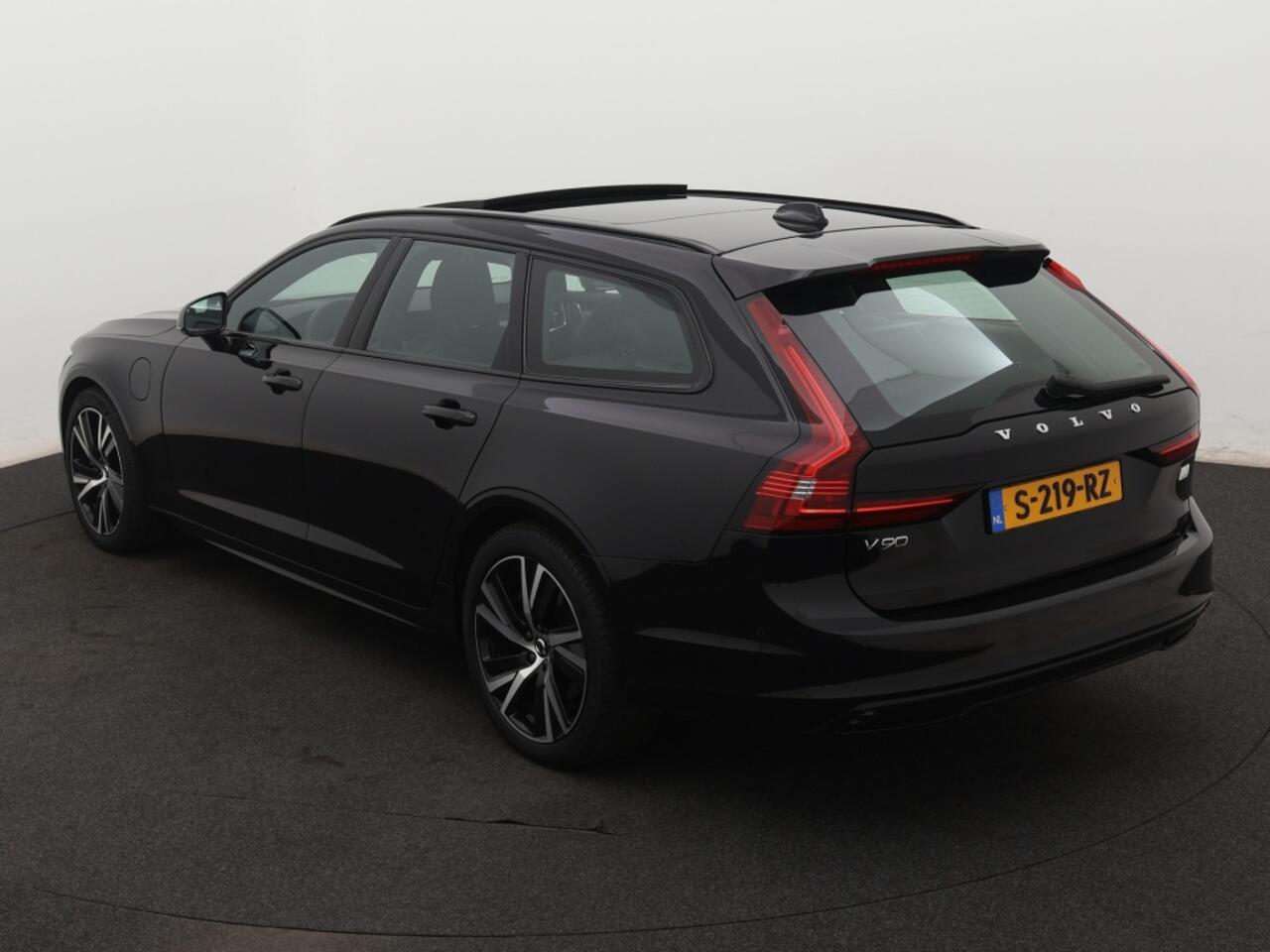 Volvo V90 2.0 T6 AWD Ultimate Dark | Trekhaak | Bowers&Wilkins | 360 grade