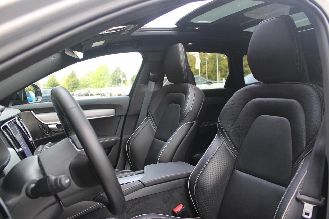 Volvo V90 B5 250PK ULTIMATE DARK MILD HYBRID | PANORAMISCH SCHUIF/KANTEL DAK | HARMAN KARDON PREMIUM AUDIO | FULL-LED ACTIVE HIGH BEAM KOPLAMPEN | LED MISTLAMPEN VOOR | POWER SEATS - BESTUURDERS- EN PASSAGIERSSTOEL ELEKTRISCHVERSTELBAAR MET GEHEUGEN, ELEKTRISCH VER