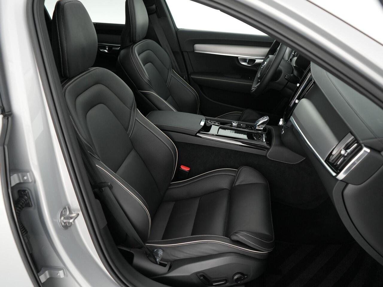 Volvo V90 T6 Ultra Dark 2.0 350pk Plug-in hybrid AWD |Bowers&Wilkens|panoramadak|memoy|HUD|lederen sportstoelen|Apple Carplay|elek. trekhaak|360 camera|blind spot|stoel en stuurverwarming|