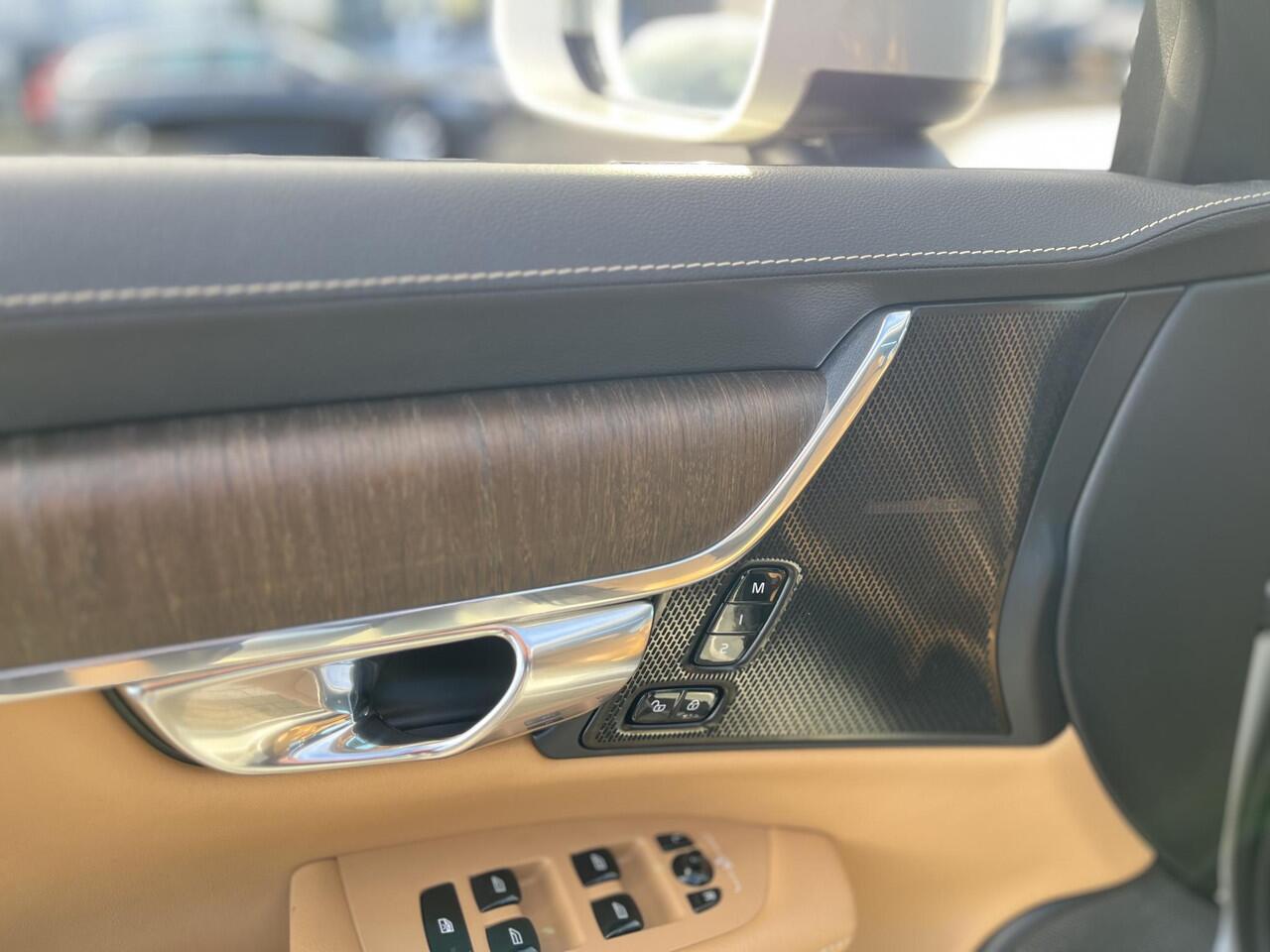 Volvo V90 Cross Country B6 AWD Pro