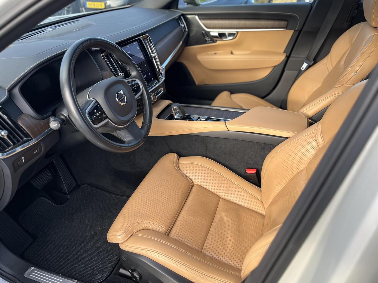 Volvo V90 Cross Country B6 AWD Pro