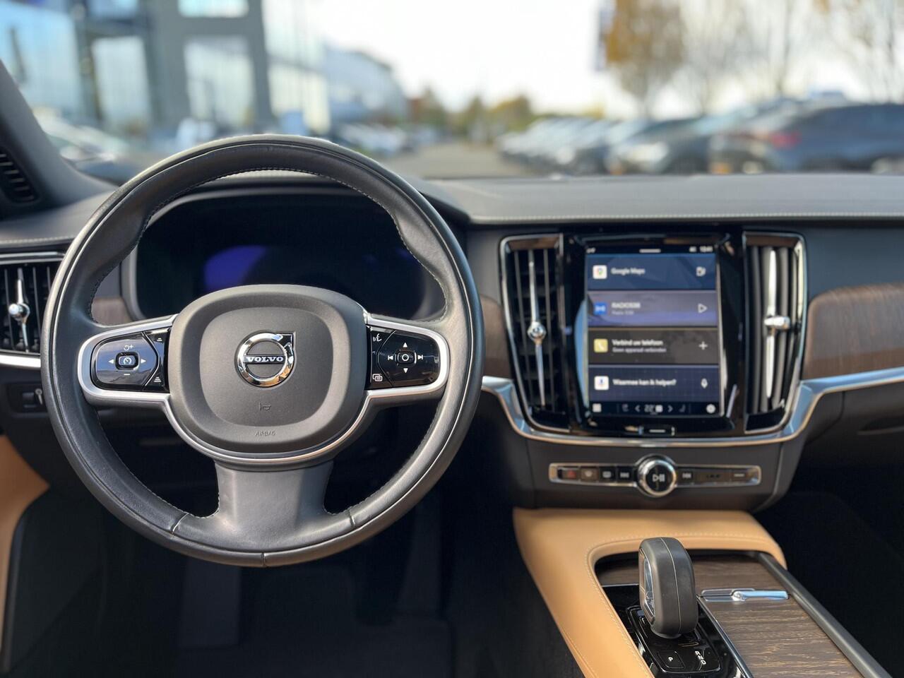 Volvo V90 Cross Country B6 AWD Pro
