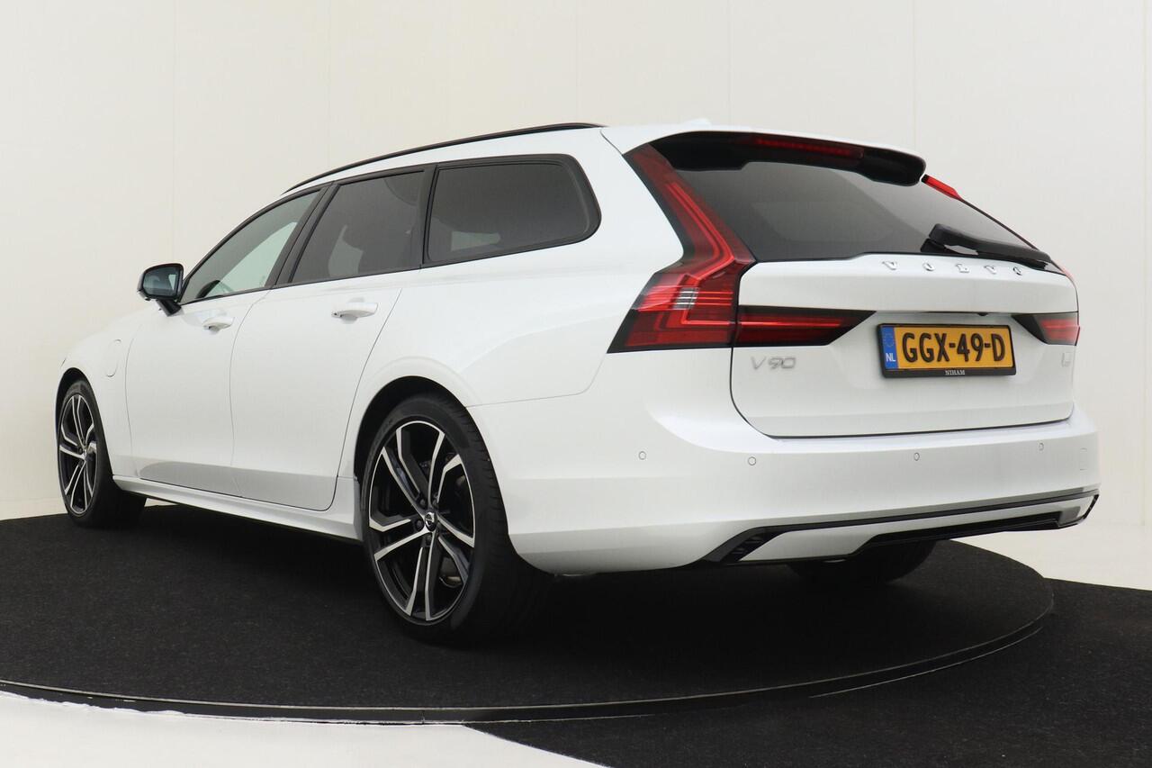 Volvo V90 T6 RECHARGE AWD PLUS DARK -HK-AUDIO|360°CAM|21"|ADAP.LED|ADAP.CRUISE