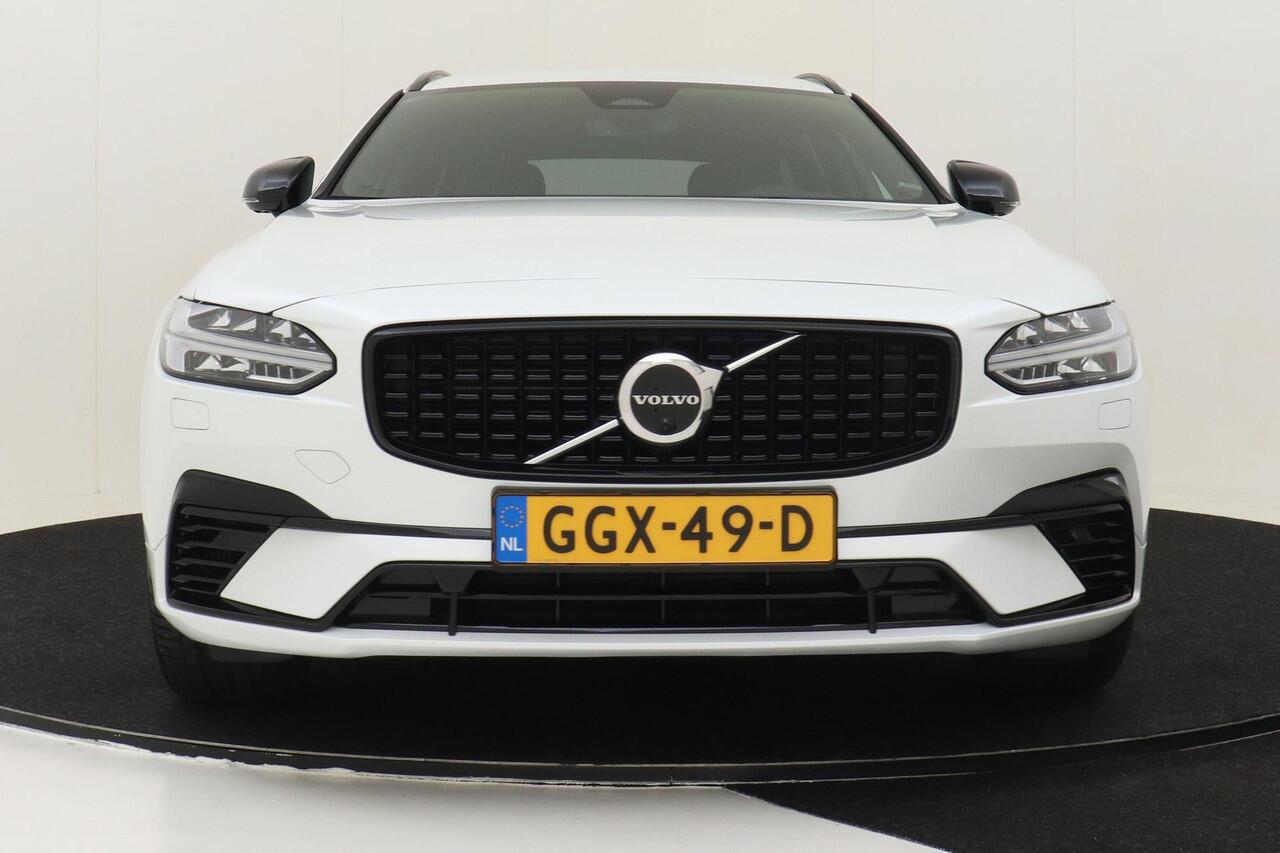 Volvo V90 T6 RECHARGE AWD PLUS DARK -HK-AUDIO|360°CAM|21"|ADAP.LED|ADAP.CRUISE