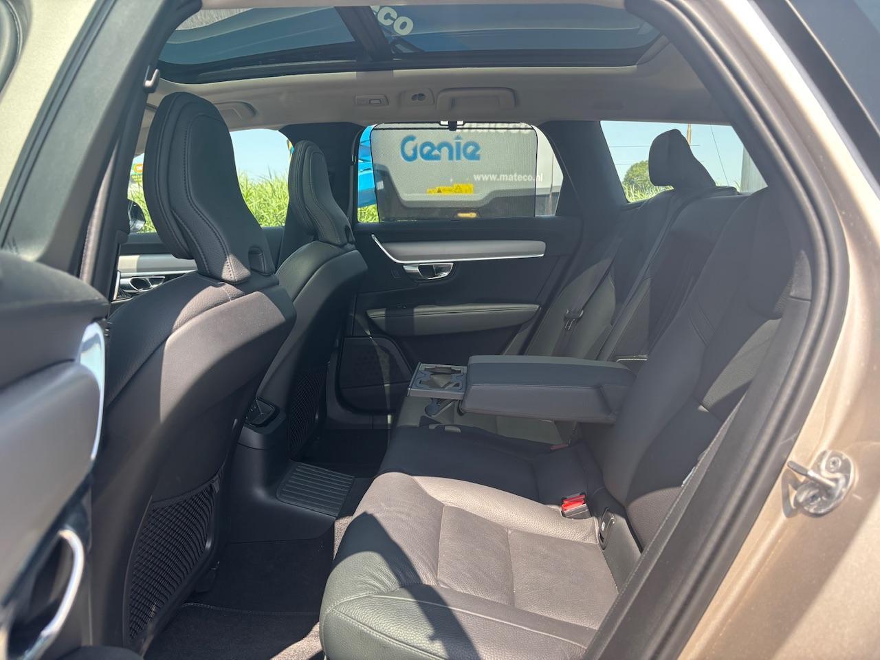 Volvo V90 T6 Plug-in hybrid AWD Ultra Dark | Harman/Kardon | Memory Seats | Climate Pack | 360 Camera | Trekhaak |