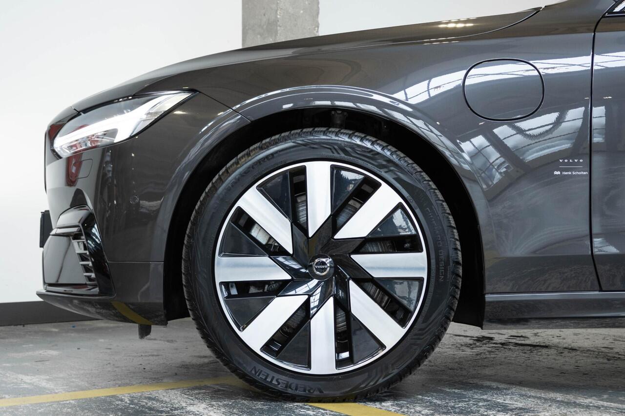 Volvo V90 T6 Plug-in hybrid AWD Ultra Dark | Panoramadak | Semi-Electrische Trekhaak | Verwarmbare voorstoelen+stuurwiel+achterbank | Premium audio by Harman Kardon | Head-up display | 360° Parkeercamera | Parkeersensoren voor + achter