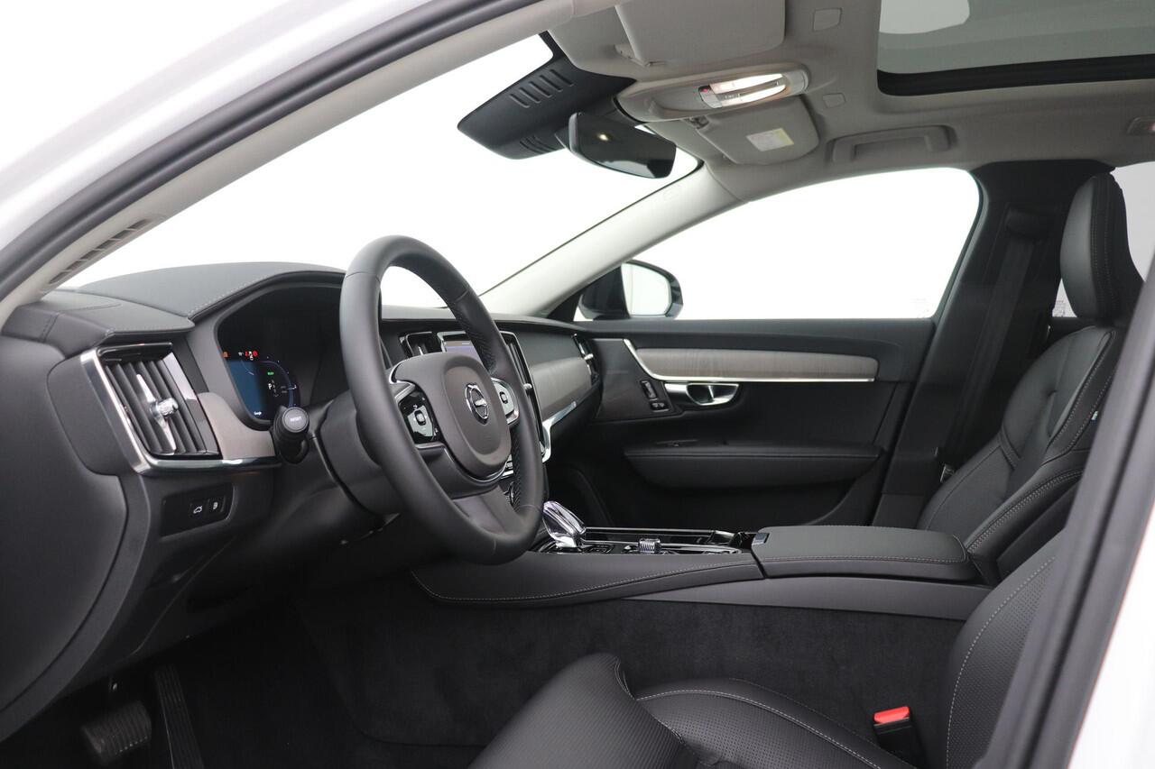 Volvo V90 T6 Plug-in hybrid Ultra Dark | Luchtvering Achter | Massage+Ventilatie | Head-Up | 360° Camera |