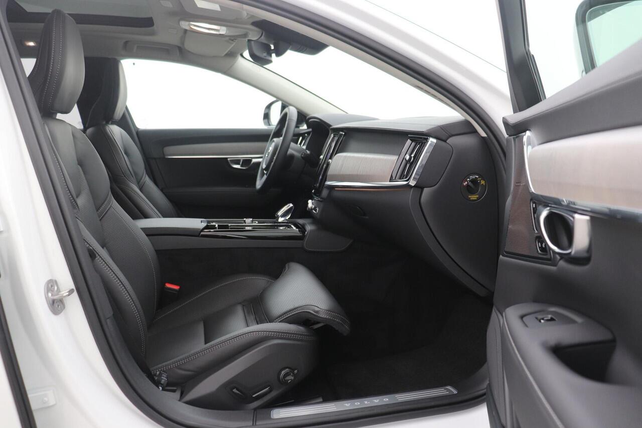 Volvo V90 T6 Plug-in hybrid Ultra Dark | Luchtvering Achter | Massage+Ventilatie | Head-Up | 360° Camera |