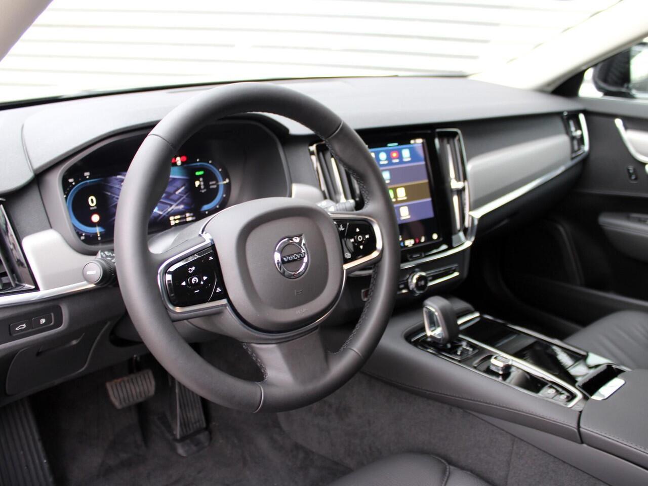 Volvo V90 T6 Recharge AWD Core Bright Automaat / 360* camera / Privacy glas / Adaptive cruise control / Leder interieur / Google Maps navi