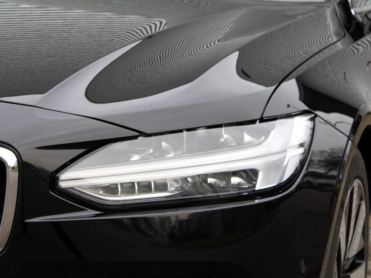 Volvo V90 T6 Recharge AWD Core Bright Automaat / 360* camera / Privacy glas / Adaptive cruise control / Leder interieur / Google Maps navi