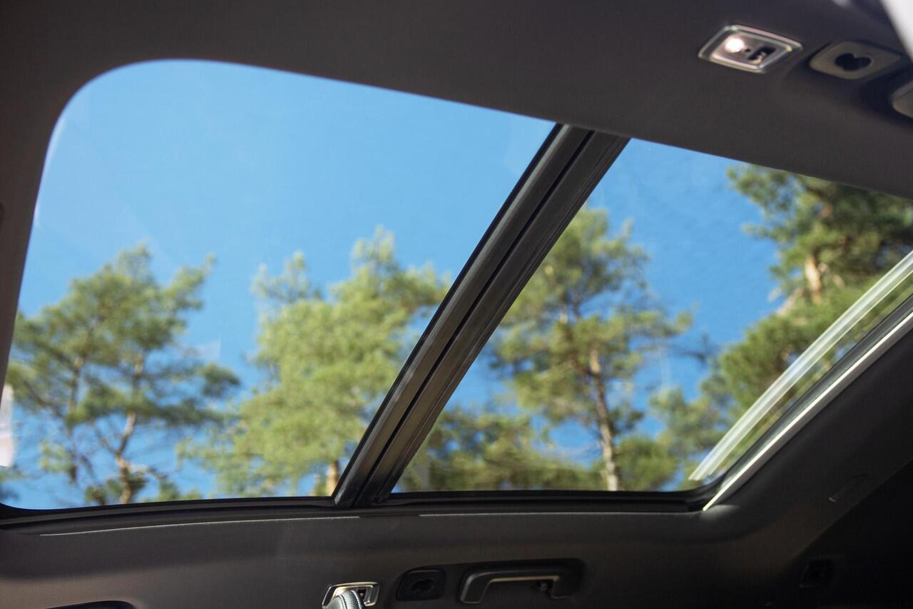 Volvo V90 T6 Plug-in hybrid Plus Bright | Luchtvering Achter | Bowers&Wilkins | Trekhaak | Panoramadak | 360° Camera