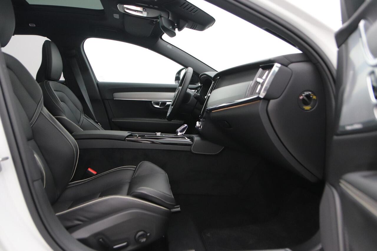 Volvo V90 T6 Plug-in hybrid Ultra Dark | Bowers&Wilkins | Luchtvering Achter | Head-Up | ACC | Panoramadak | 360° Camera