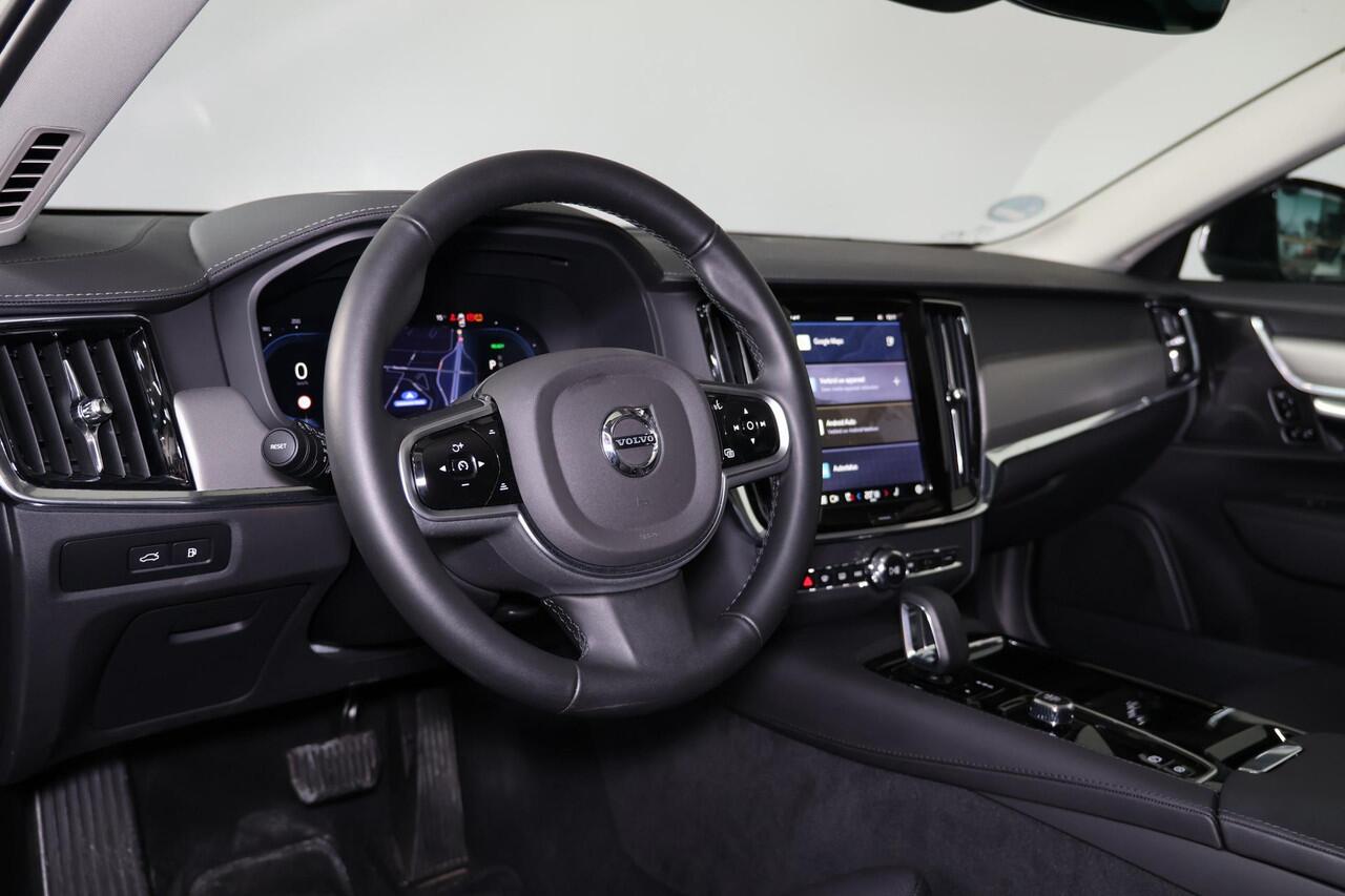 Volvo V90 T6 Recharge AWD Plus Dark - IntelliSafe Assist & Surround - 360º Camera - Harman/Kardon audio - Adaptieve LED koplampen - Verwarmde voorstoelen, stuur & achterbank - Parkeersensoren voor & achter - Elektr. bedienb. voorstoelen met geheugen - Extra getint 