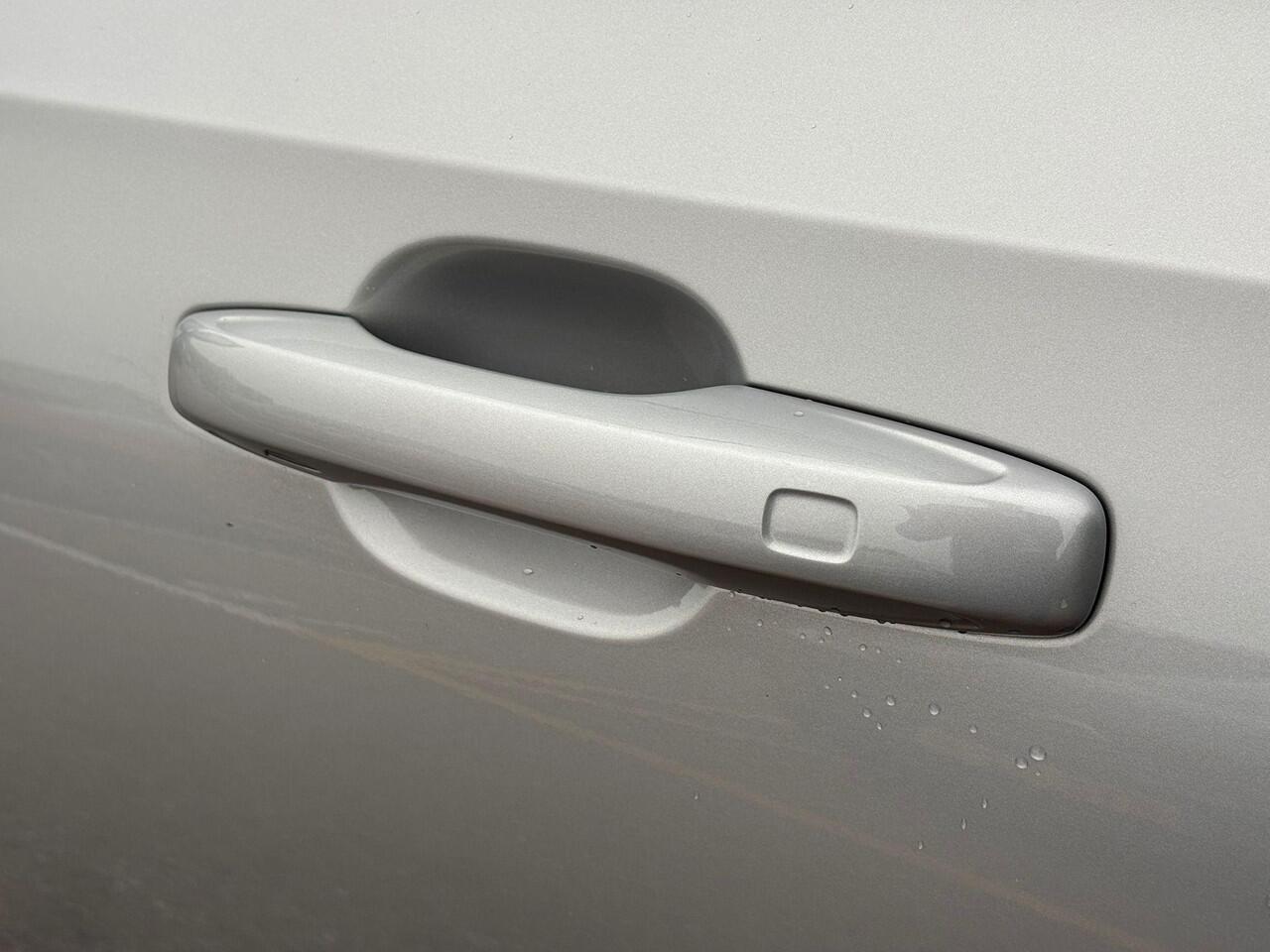 Volvo V90 T8 Plug-in hybrid AWD Ultra Dark | Panoramadak | Harman/Kardon | 360 camera | Trekhaak |