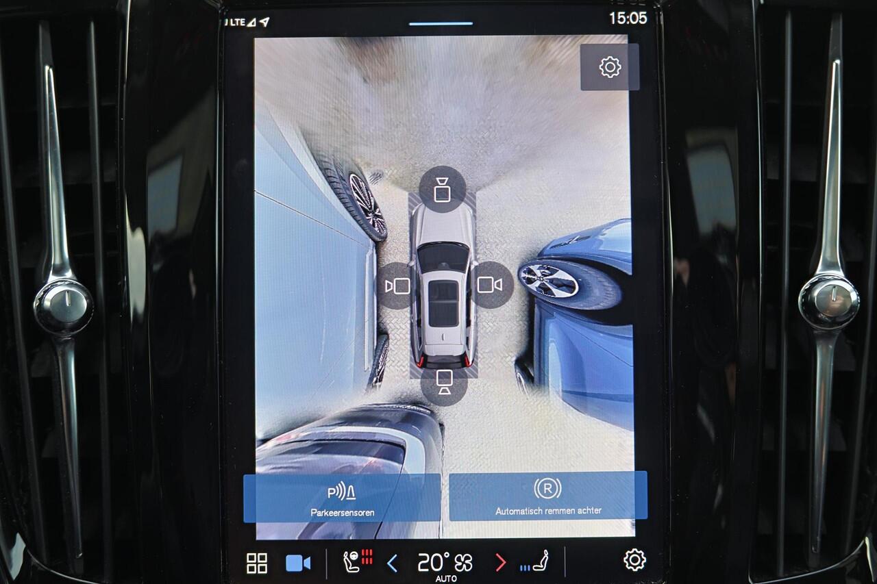 Volvo V90 T8 Recharge AWD Ultra Bright - Panorama/schuifdak - IntelliSafe Assist & Surround - 360º Camera - Harman/Kardon audio - Adaptieve LED koplampen - Verwarmde voorstoelen, stuur & achterbank - Parkeersensoren voor & achter - Elektr. bedienb. voorstoelen met 