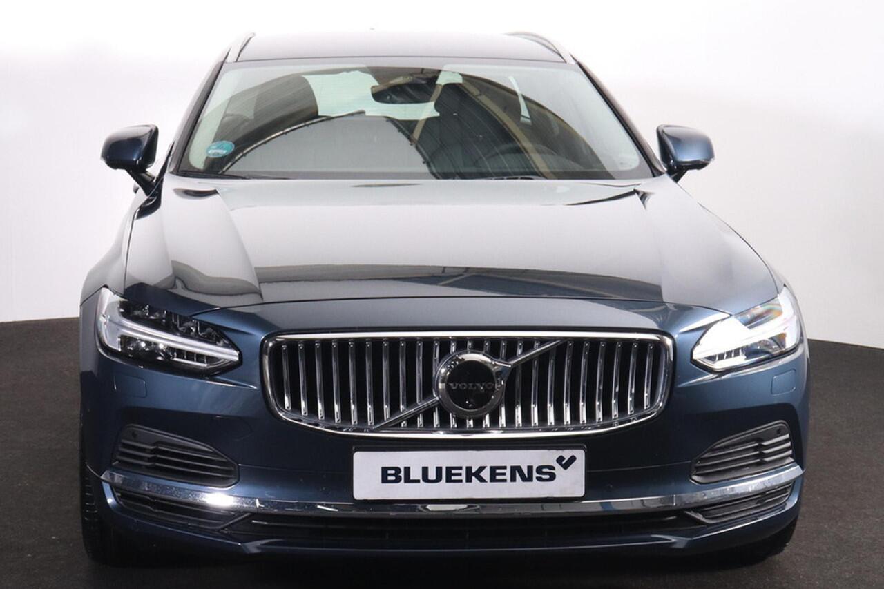 Volvo V90 T6 Recharge AWD Plus Bright - IntelliSafe Assist & Surround - 360º Camera - Harman/Kardon audio - Adaptieve LED koplampen - Verwarmde voorstoelen & stuur - Parkeersensoren voor & achter - Elektr. bedienb. voorstoelen met geheugen - 19' LMV