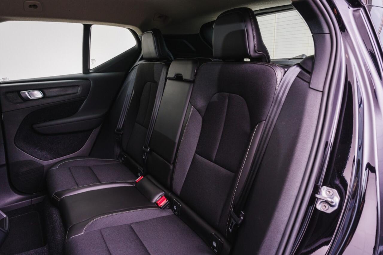 Volvo XC40 T4 Momentum, Business Pack, Intellisafe Pro Line