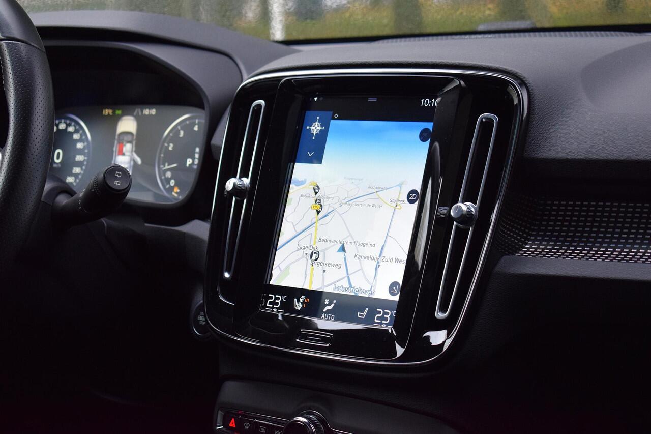 Volvo XC40 2.0 T5 AWD R-Design met Pano/Trekh/Harman/Camera