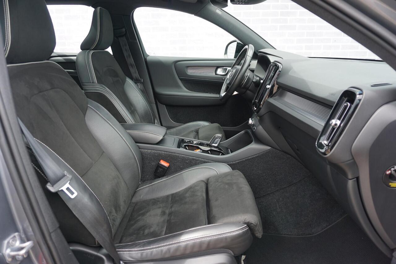 Volvo XC40 2.0 T5 AWD R-Design Intro Edition | 2100KG TREKGEWICHT | Trekhaak | Schuif/kantel panoramadak | BLIS | Keyless entry/start | Volvo on Call | Parkeercamera | Stoelverwarming | Adaptieve cruise control |