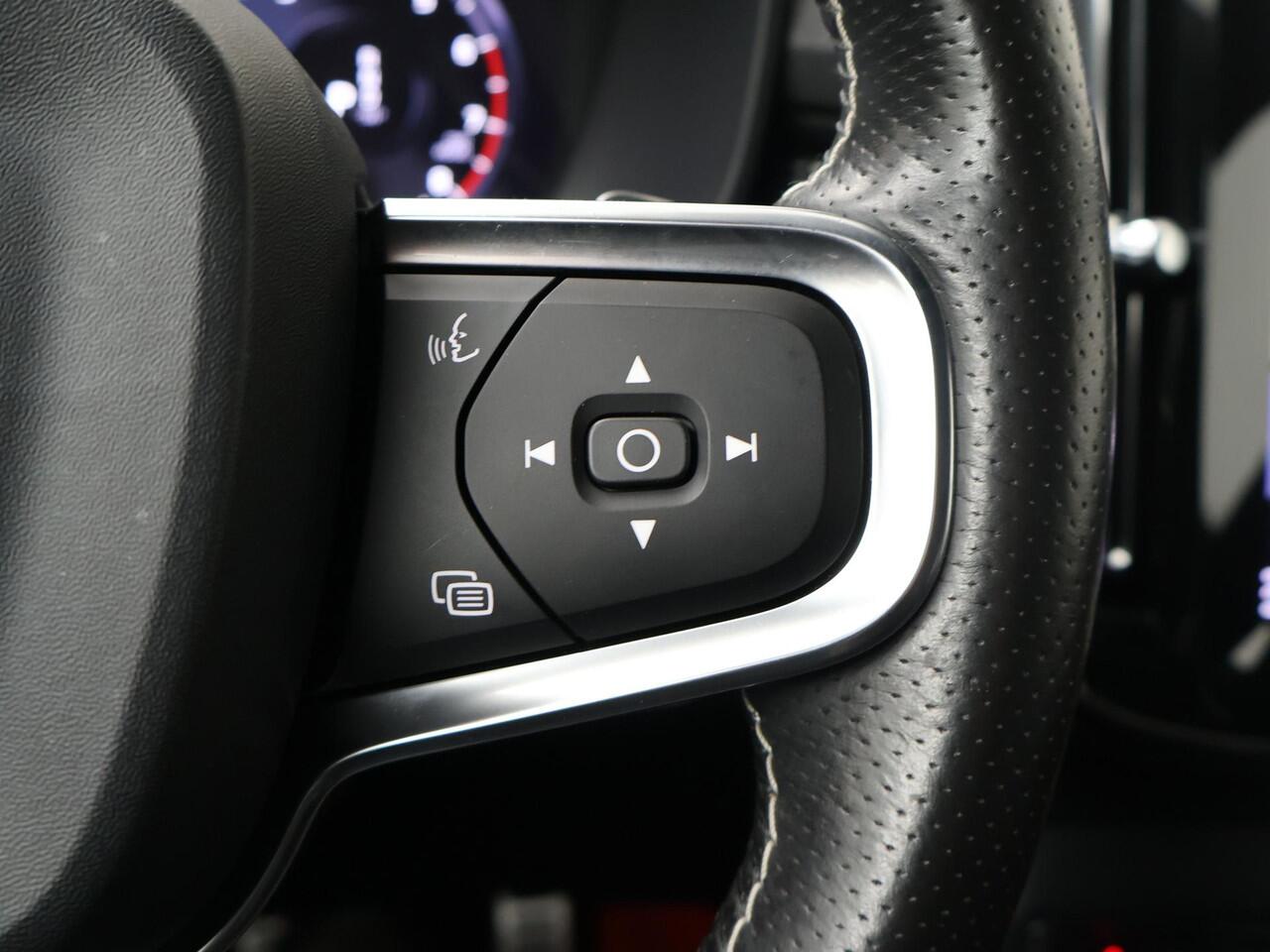 Volvo XC40 2.0 T5 AWD R-Design Intro Edition