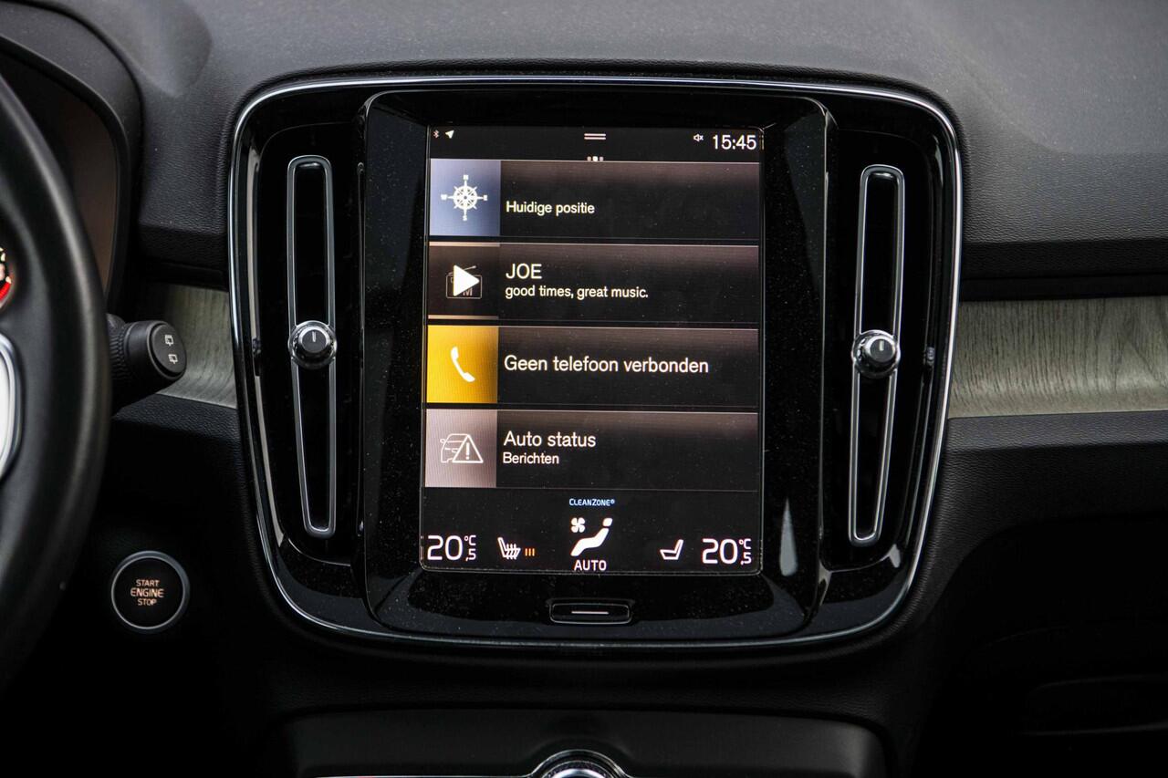 Volvo XC40 1.5 T3 Inscription | Trekhaak | Panoramisch Schuif-/kanteldak | Memory | Camera | Parkeersensoren | Leer | Stoelverwarming |