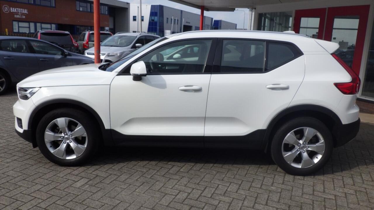 Volvo XC40 T3 automaat 163PK Navigatie/Led koplampen/elektrische kofferklep