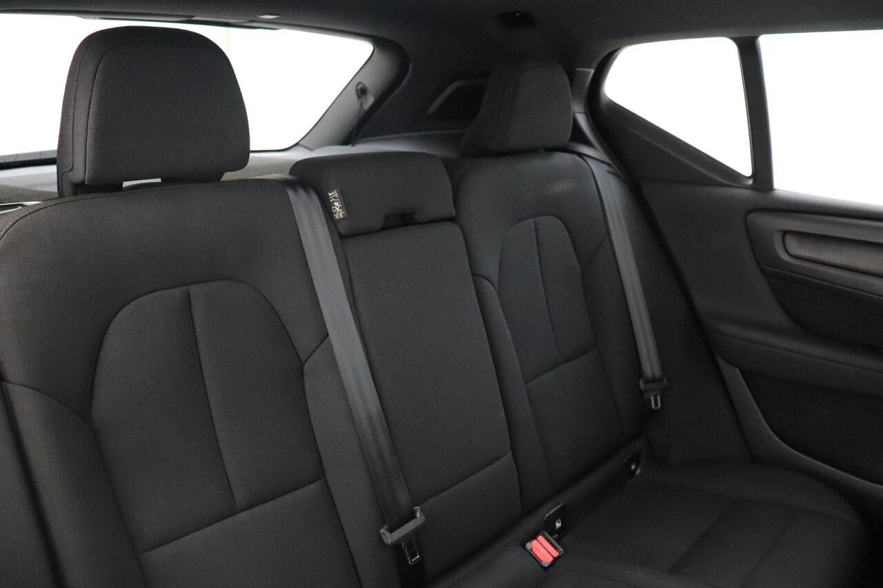 Volvo XC40 T3 AUT. MOMENTUM -PANO.DAK|HARMAN/KARDON|CAMERA|TREKHAAK|CRUISE