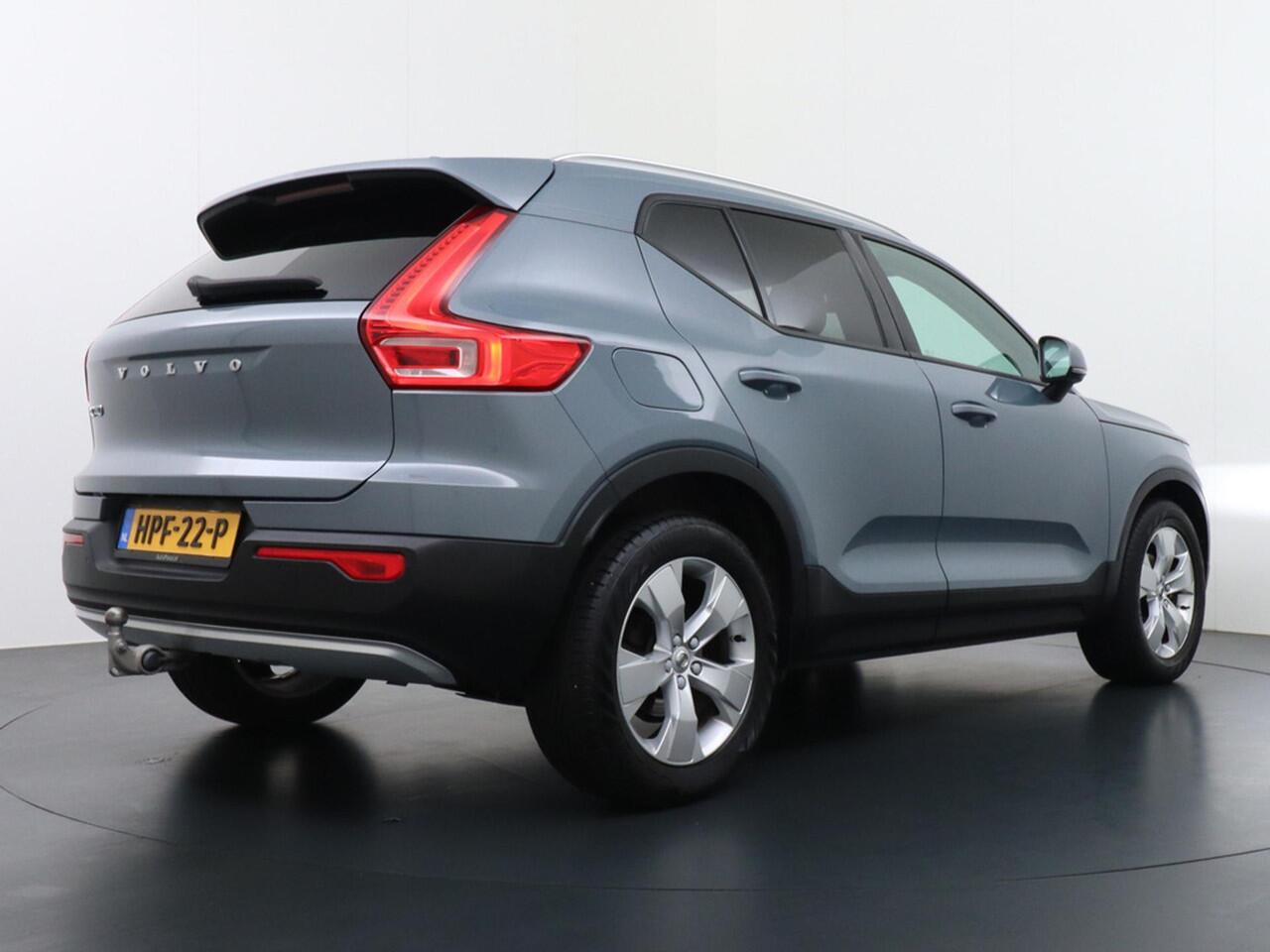 Volvo XC40 1.5 T3 Momentum Trekhaak/Carplay/Stoelverwarming etc.