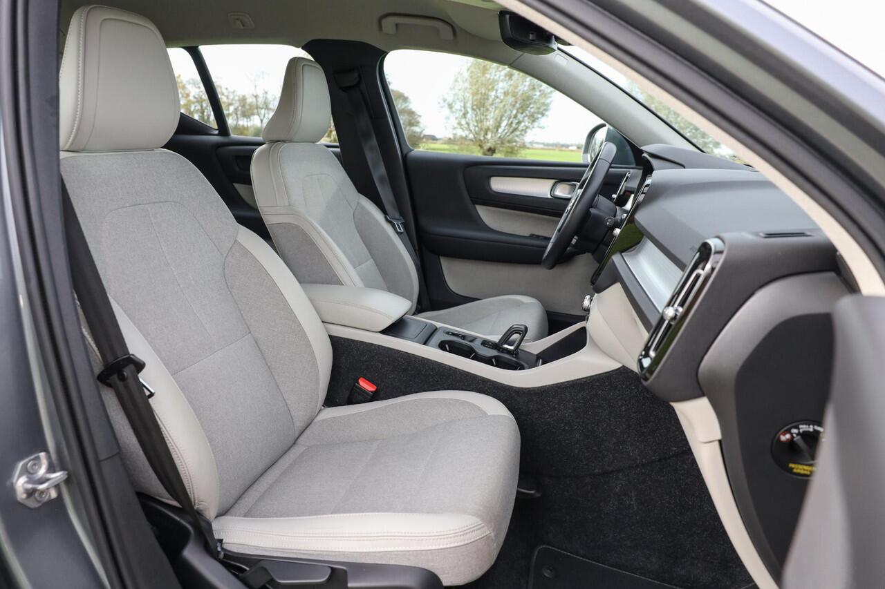 Volvo XC40 2.0 T4 190 pk Aut-8 ? LED ? Camera ? Dodehoek