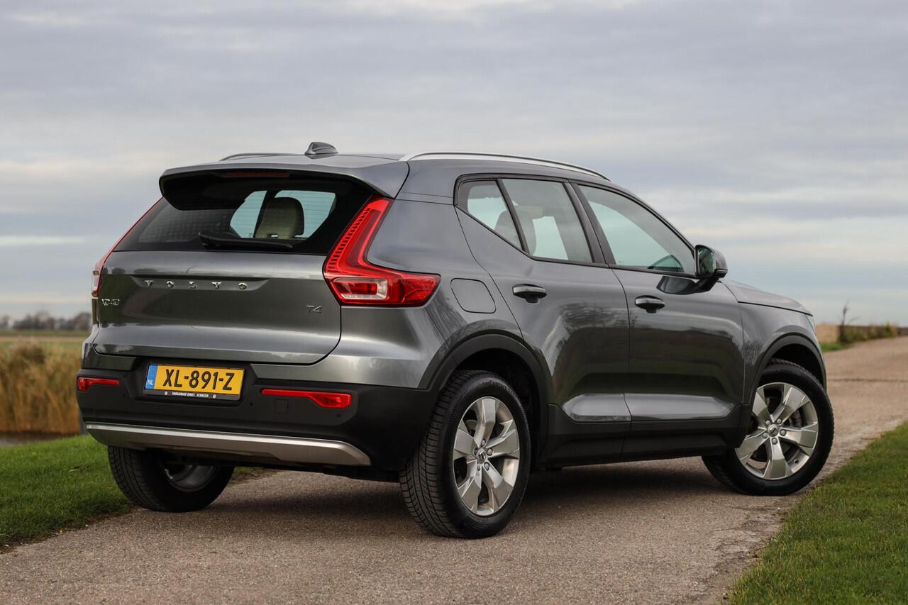 Volvo XC40 2.0 T4 190 pk Aut-8 ? LED ? Camera ? Dodehoek