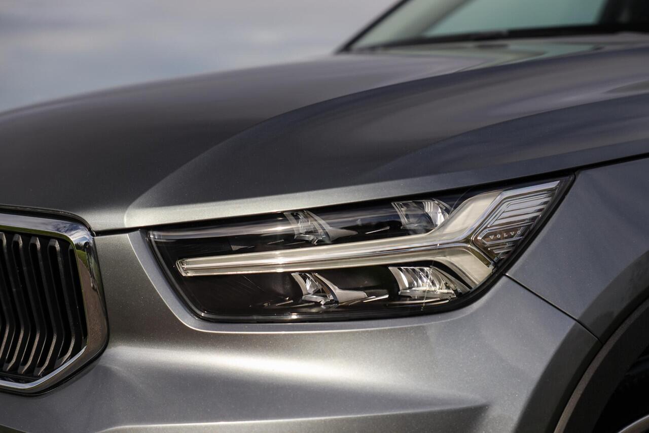 Volvo XC40 2.0 T4 190 pk Aut-8 ? LED ? Camera ? Dodehoek