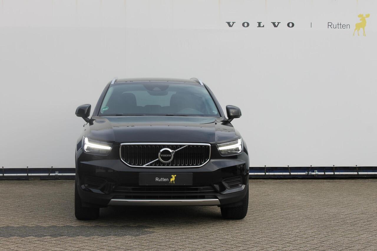 Volvo XC40 T3 163PK automaat Momentum Pro / Climate Control/ Cruise control/ elektrische achterklep/ Bluetooth/ Apple carplay/ Drive mode/ Parkeersensoren met camera/ Navigatie