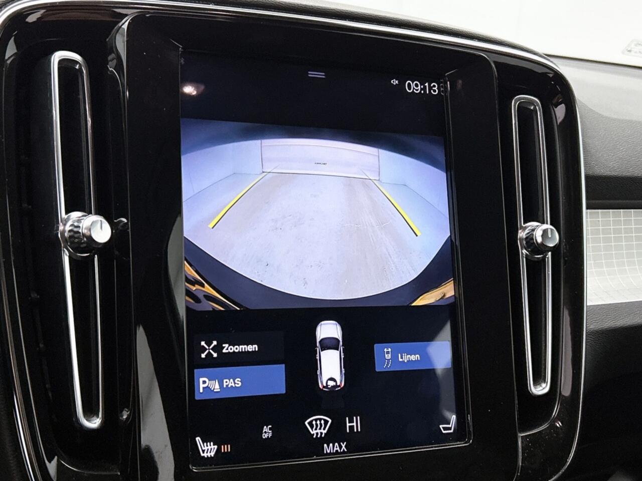 Volvo XC40 T4 Momentum | Stoelverwarming | Camera | Cruise Control |