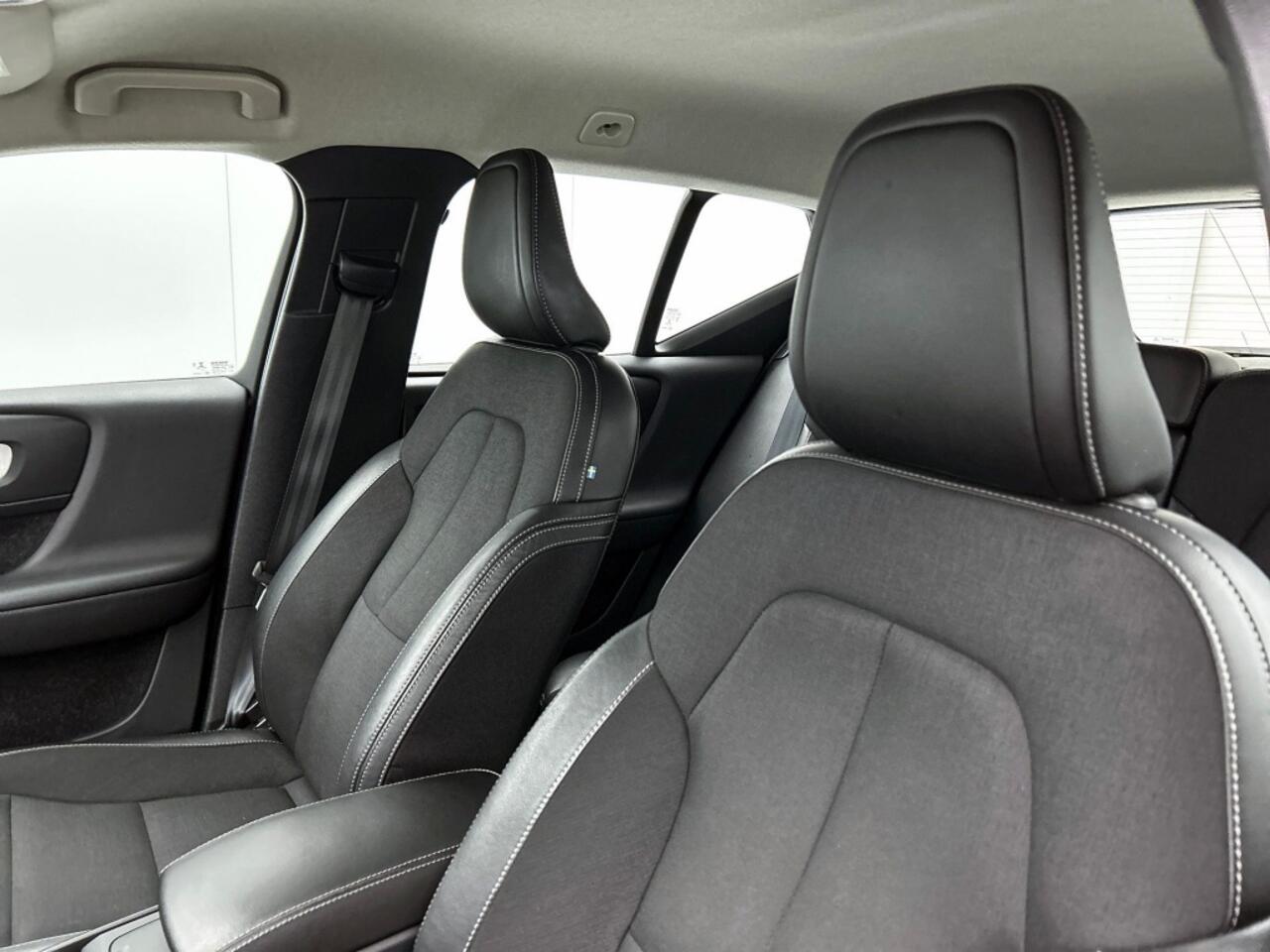 Volvo XC40 T4 Momentum | Stoelverwarming | Camera | Cruise Control |