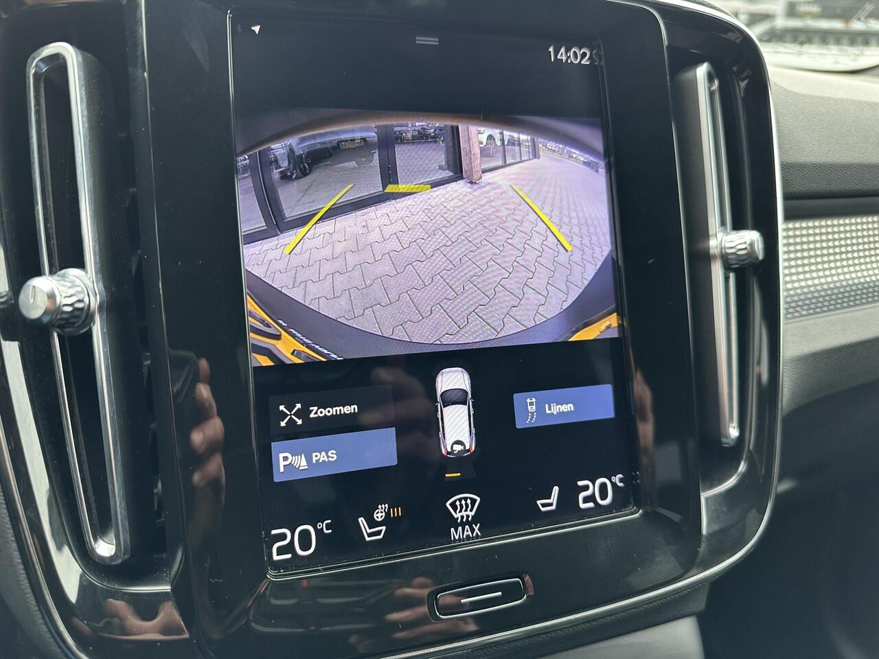 Volvo XC40 1.5 T3 R-Design Pano|Cam|Apple carplay