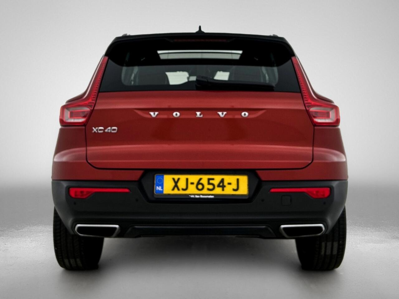 Volvo XC40 2.0 T5 AWD R-Design | Trekhaak | Panoramadak | 360º Camera |