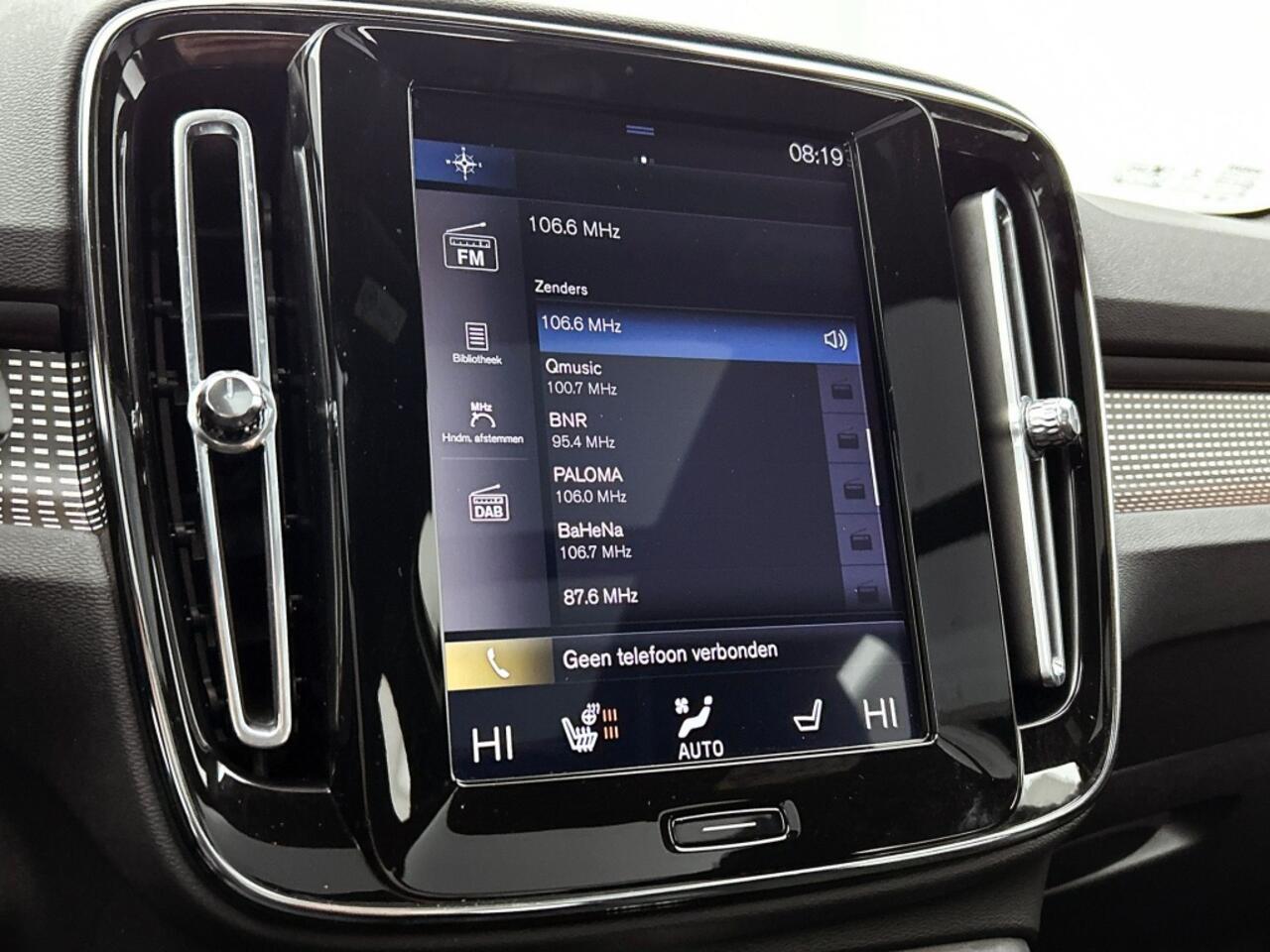 Volvo XC40 2.0 T5 AWD R-Design | Trekhaak | Panoramadak | 360º Camera |