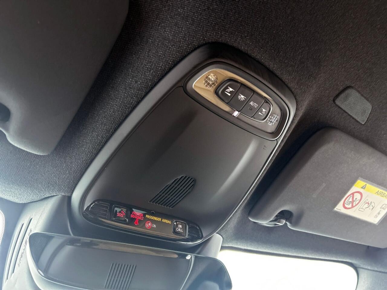 Volvo XC40 1.5 T3 Inscription | Trekhaak | Lederen bekleding | Camera |