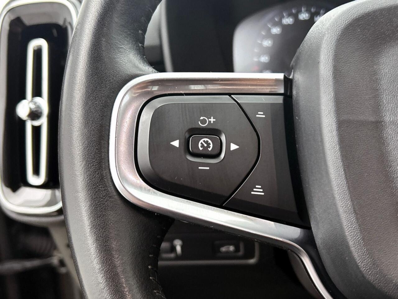 Volvo XC40 1.5 T3 Inscription | Trekhaak | Lederen bekleding | Camera |