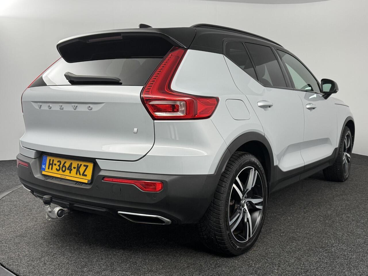 Volvo XC40 1.5 T5 Twin Engine R-Design | Panoramadak | Trekhaak | Polestar engineered