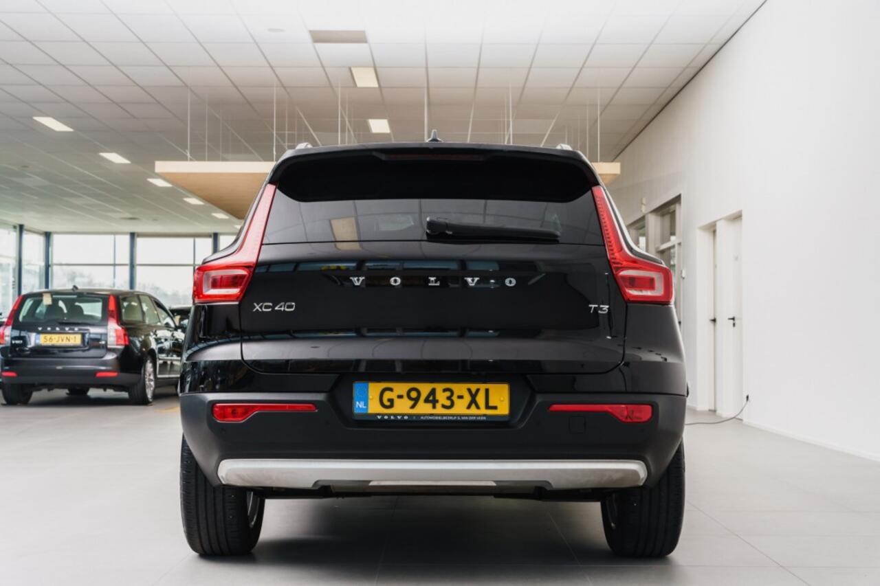 Volvo XC40 T3 Geartronic Momentum Pro, Park Assist Line